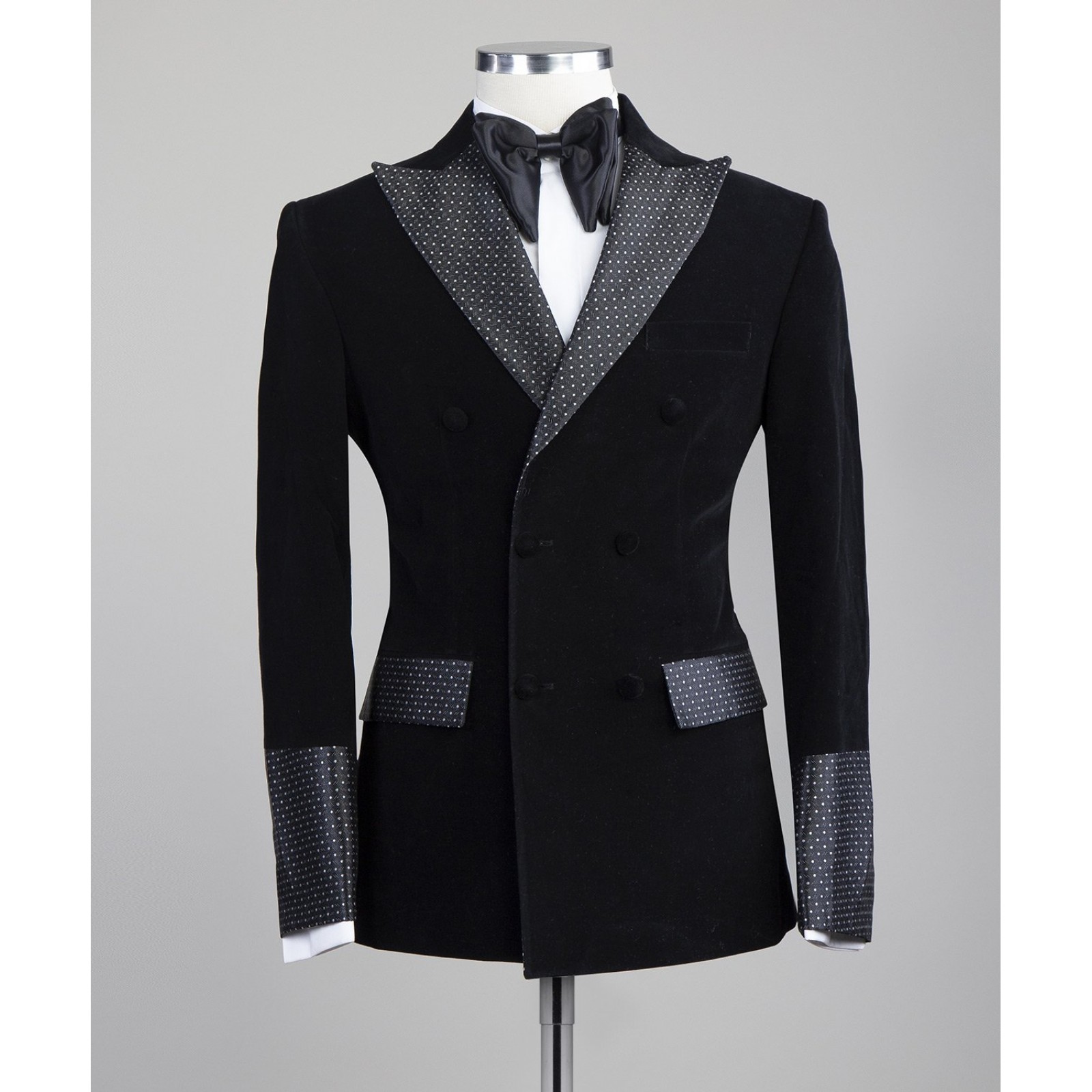 Velvet Pointy Silver Tuxedo